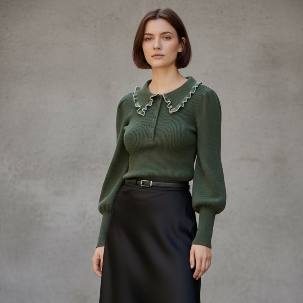 Cefinn Green Sweater with Ruffled Collar